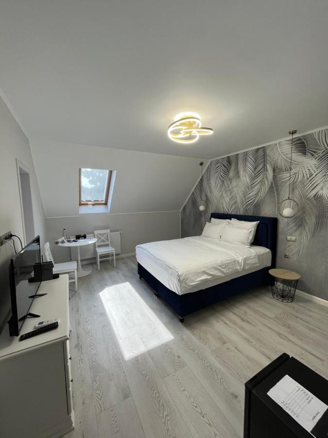 Glam Studios Σίμπιου Εξωτερικό φωτογραφία