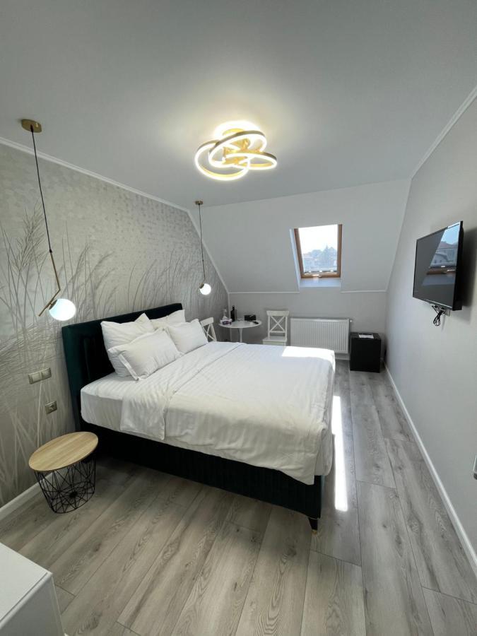 Glam Studios Σίμπιου Εξωτερικό φωτογραφία