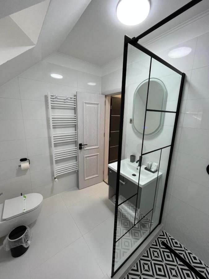Glam Studios Σίμπιου Εξωτερικό φωτογραφία